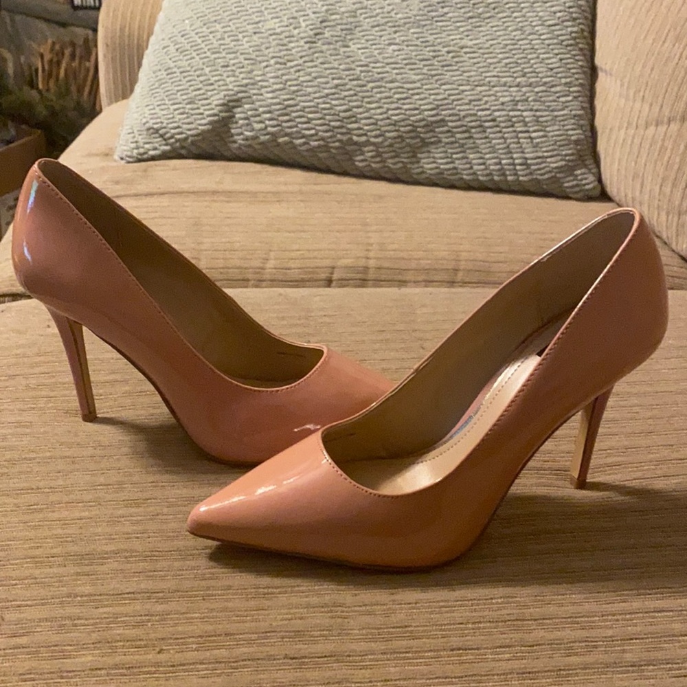 COPY - NEW White House Black Market - Pink high heel Pumps